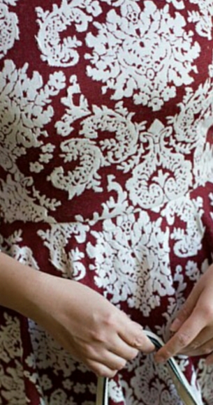 Modest dress - Picture 2 of 4